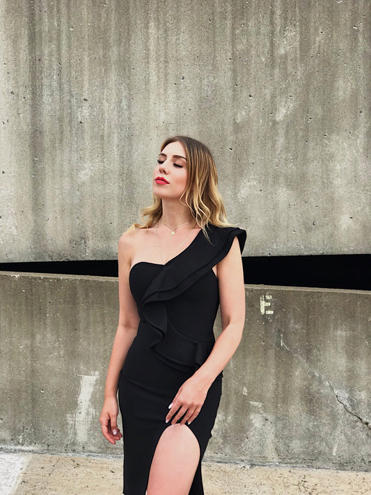 A Woman is a Gun
