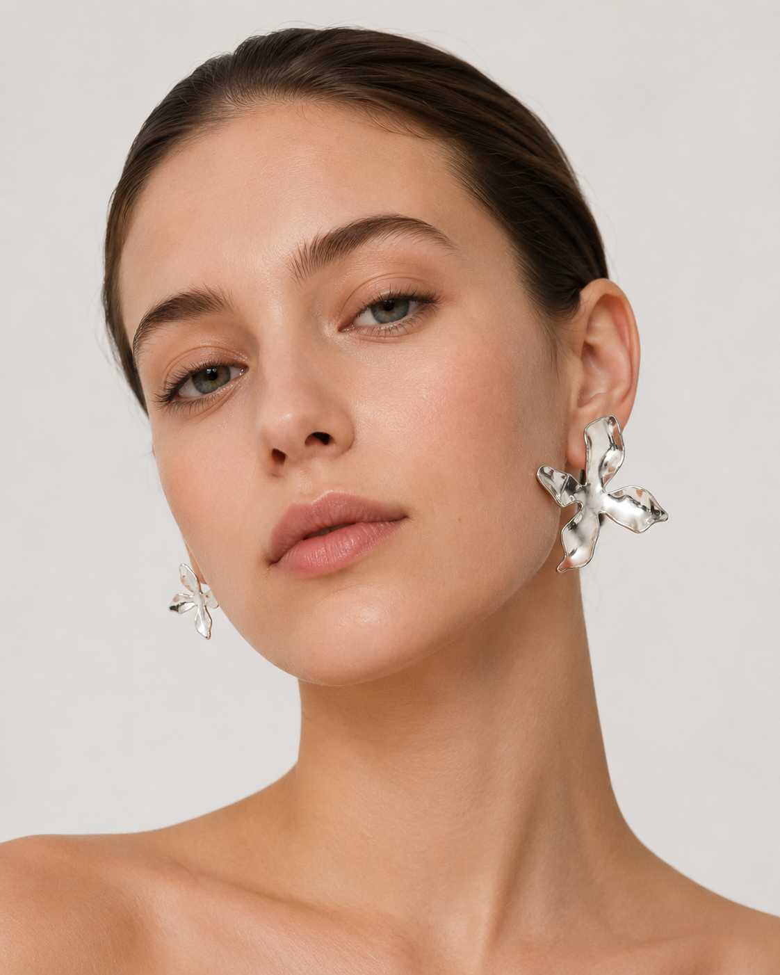 Tuberosa earrings by WMWATCHME