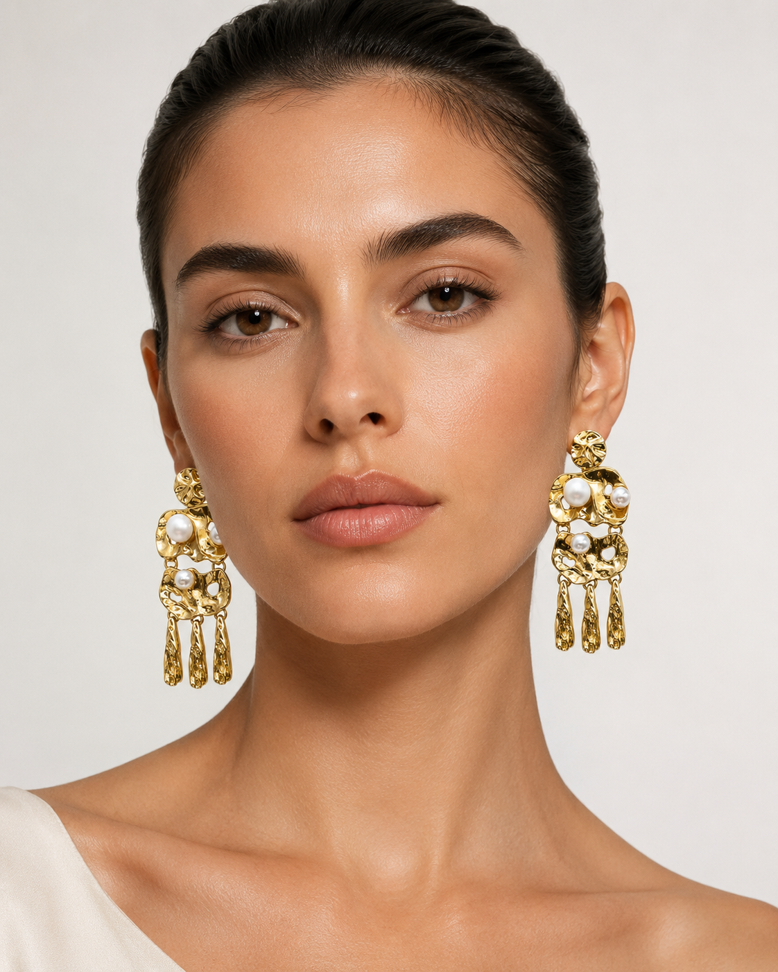 Camilla Earrings by WMWATCHME