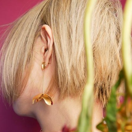 Du Papillon earring by WMWATCHME - 8LACK OFFICIAL