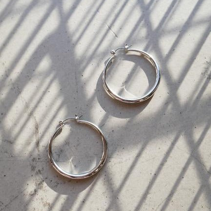 Minimalist Hoops by WMWATCHME - 8LACK OFFICIAL